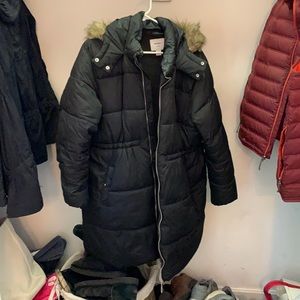 EUC black old navy long live frost free puffer maternity jacket size XL